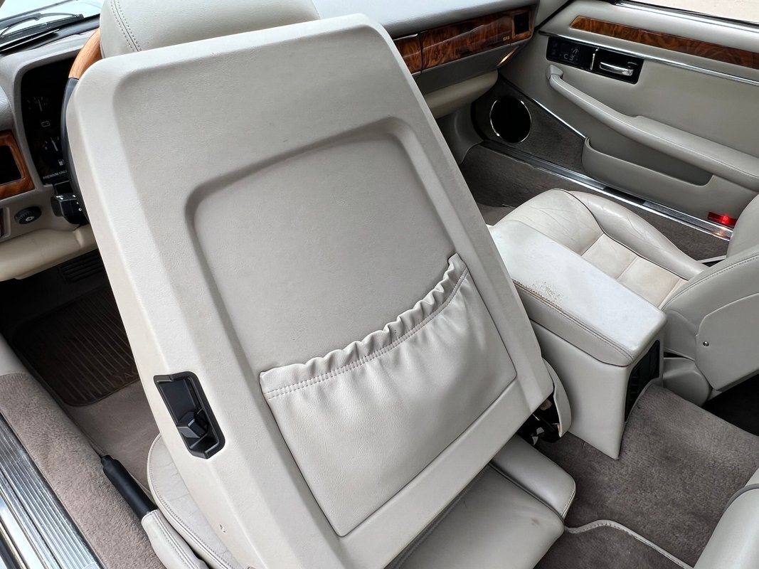 Jaguar-XJ6-1996-Convertible-38