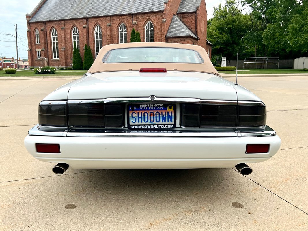 Jaguar-XJ6-1996-Convertible-5