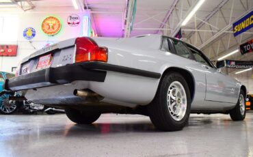 Jaguar-XJS-1978-Coupe-12