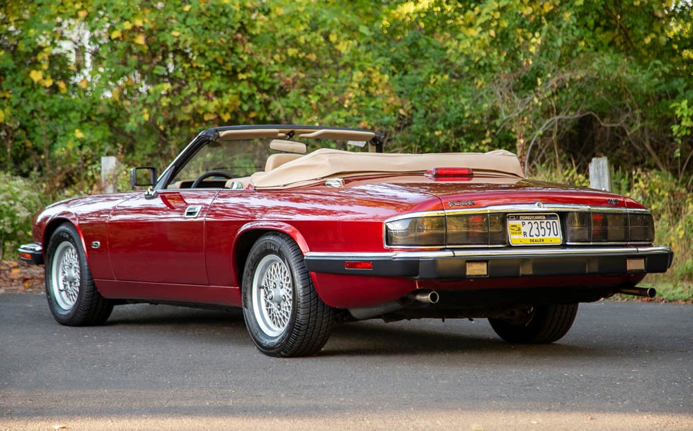 Jaguar-XJS-1993-Convertible-2