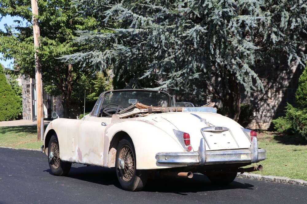 Jaguar-XK-1960-Drophead-Coupe-3
