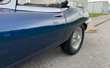 Jaguar-XK-1964-convertible-23
