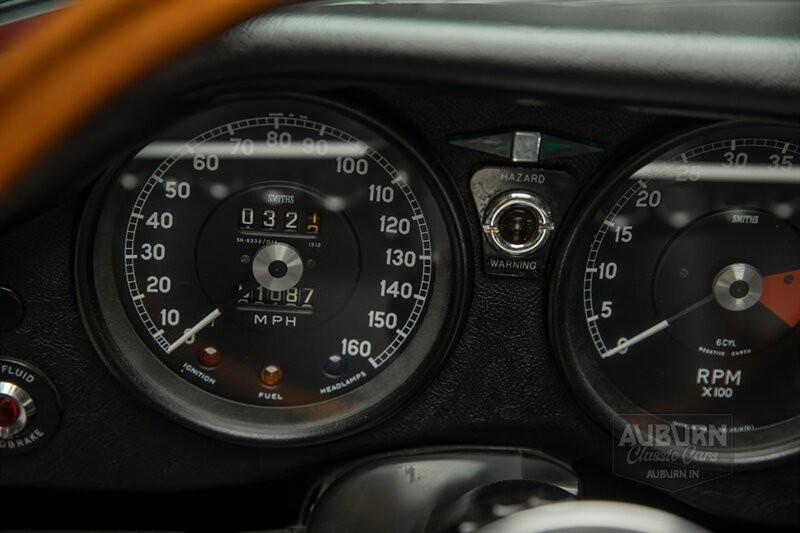 Jaguar-XK-1970-18