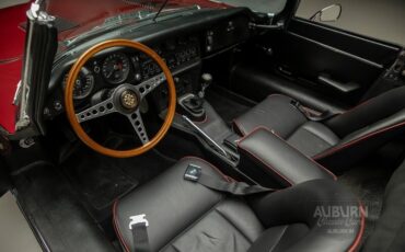 Jaguar-XK-1970-19