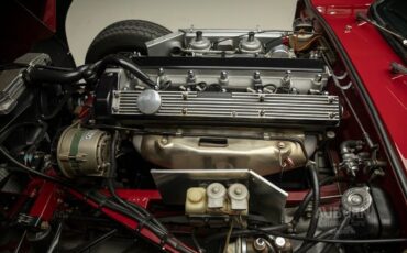 Jaguar-XK-1970-23