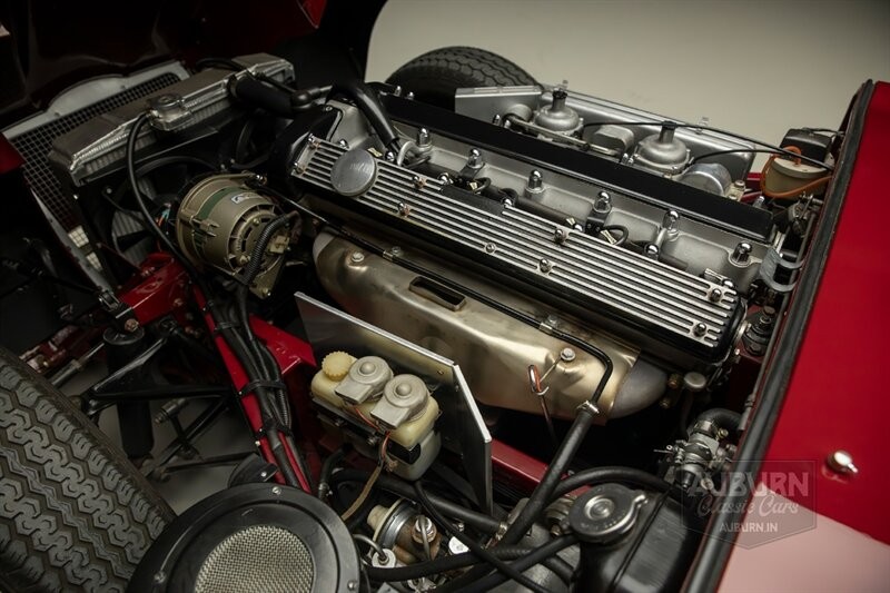 Jaguar-XK-1970-24