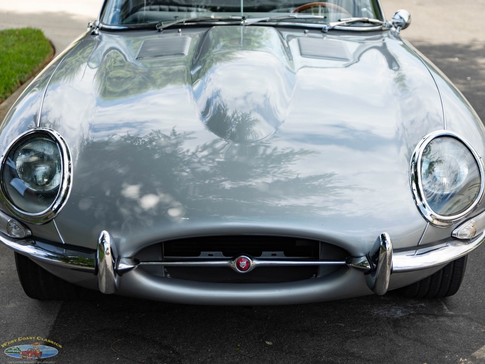 Jaguar-XKE-E-Type-4.2L-5-spd-Roadster-1965-2-Door-Convertible-Roadster-16