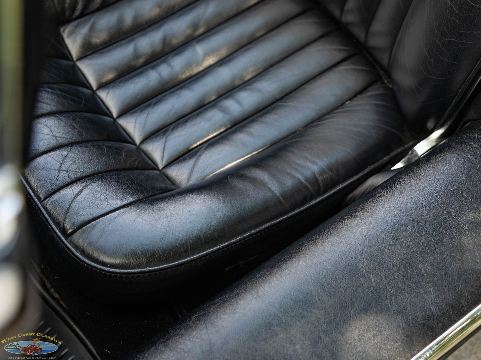 Jaguar-XKE-E-Type-4.2L-5-spd-Roadster-1965-2-Door-Convertible-Roadster-29