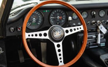 Jaguar-XKE-E-Type-4.2L-5-spd-Roadster-1965-2-Door-Convertible-Roadster-37