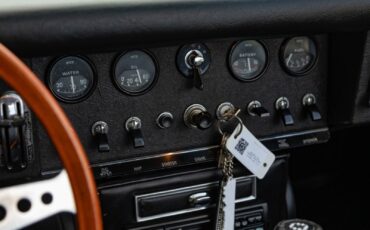 Jaguar-XKE-E-Type-4.2L-5-spd-Roadster-1965-2-Door-Convertible-Roadster-39