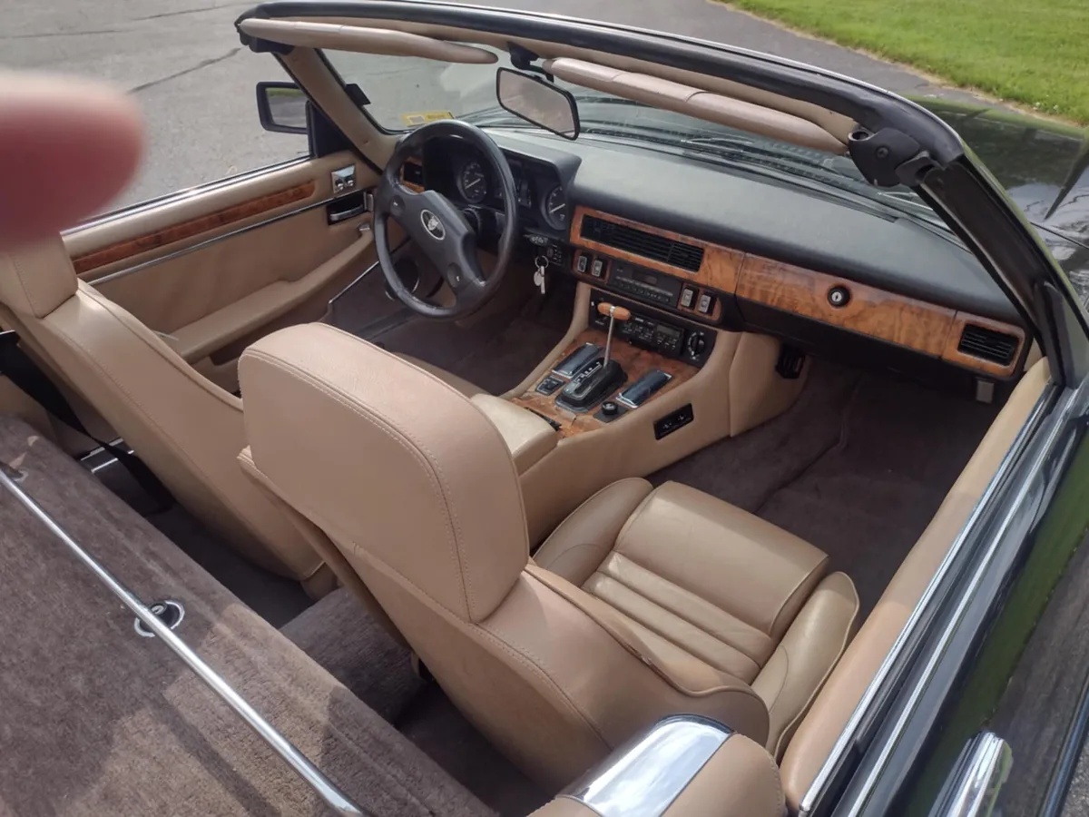 Jaguar-Xjs-1989-Black-Tan-6