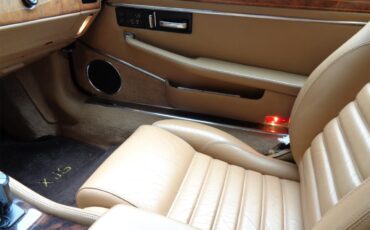 Jaguar-Xjs-1992-Red-Beige-30