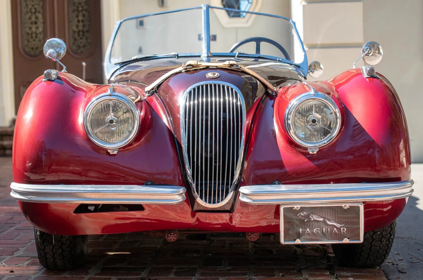Jaguar-Xk120-1952-Burgundy-Tan-3