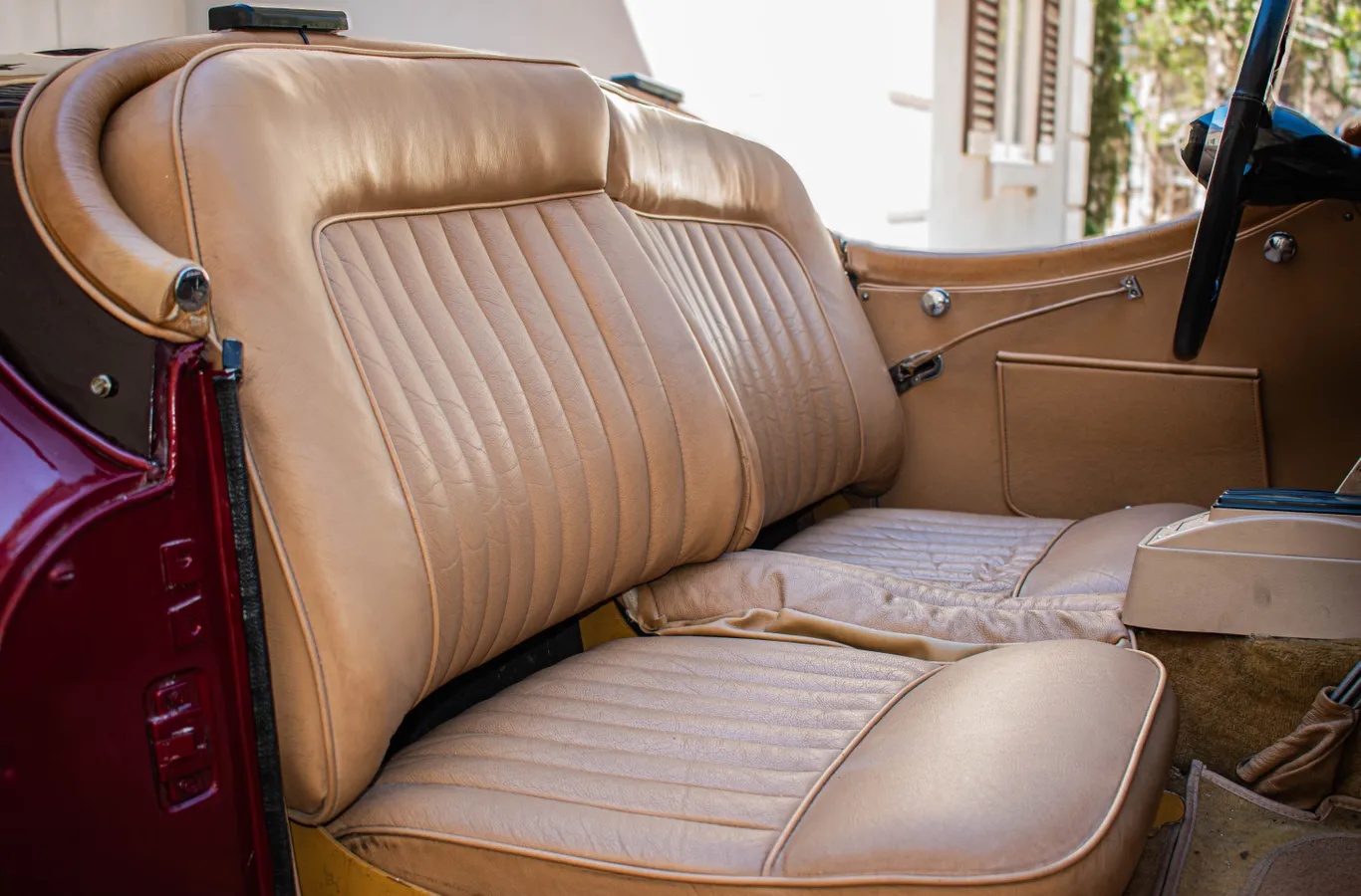 Jaguar-Xk120-1952-Burgundy-Tan-8
