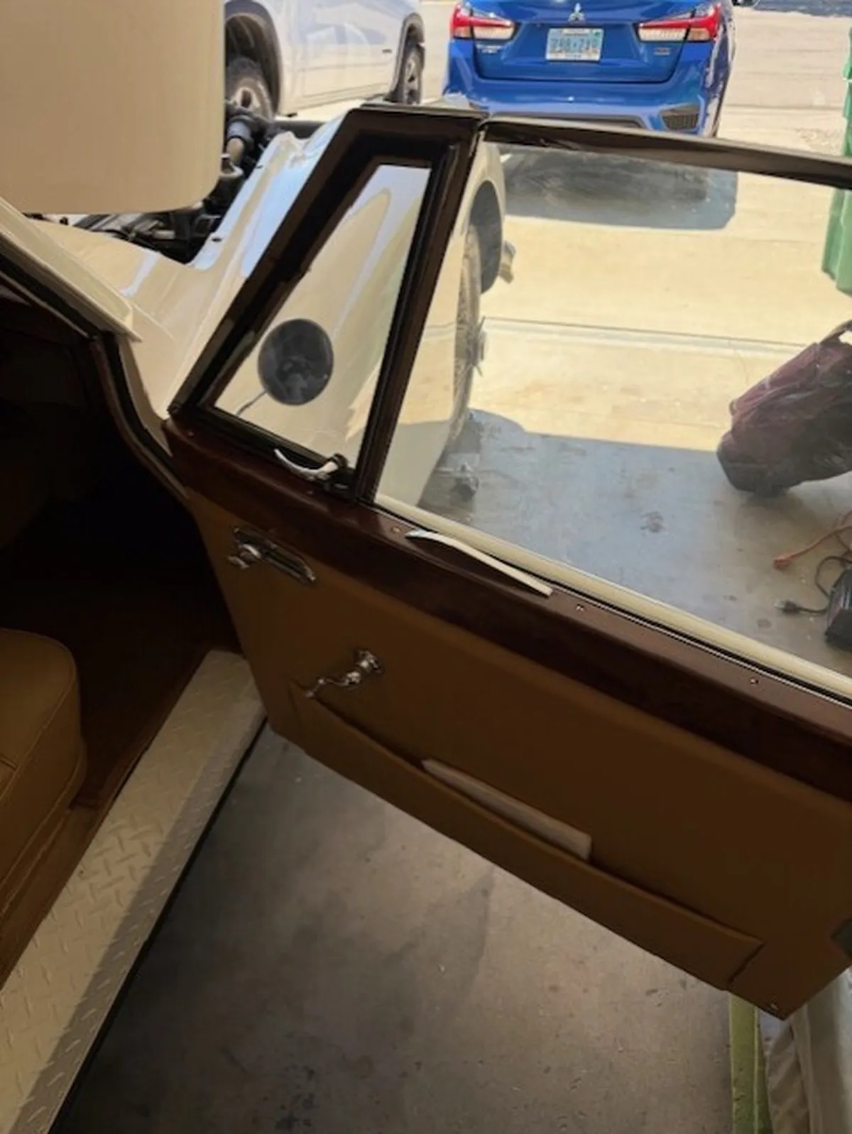 Jaguar-Xk140-1956-White-Tan-18