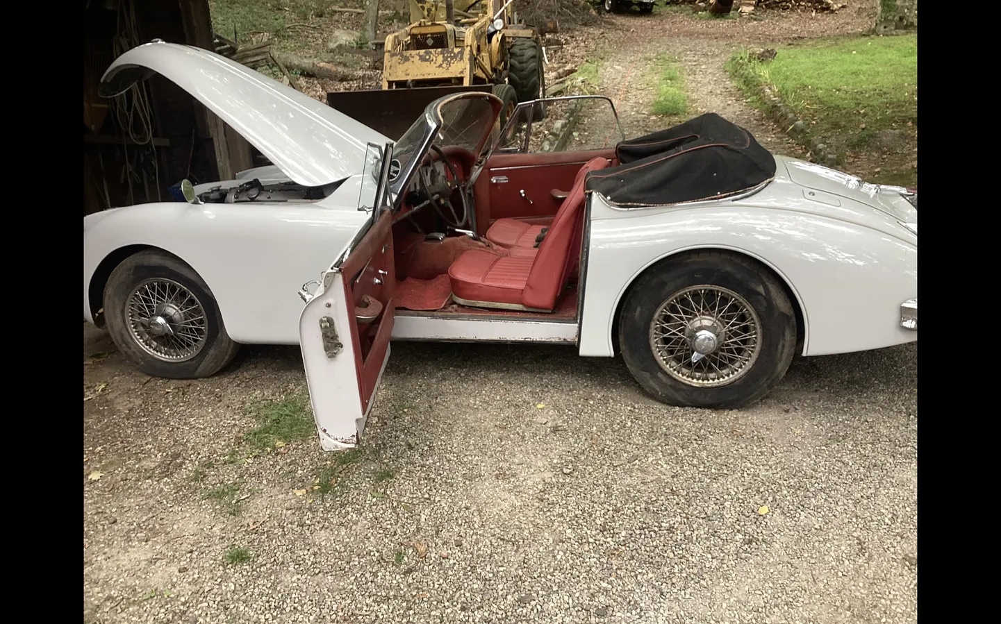Jaguar-Xk150-1960-Olde-English-White-Red-3