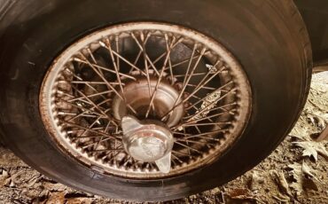 Jaguar-Xk150-1960-Olde-English-White-Red-7