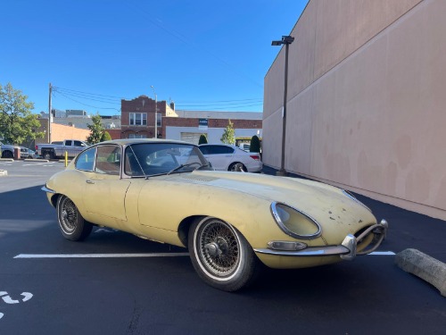 Jaguar-Xke-1967-Yello-Black