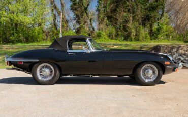Jaguar-Xke-1969-Black-Black