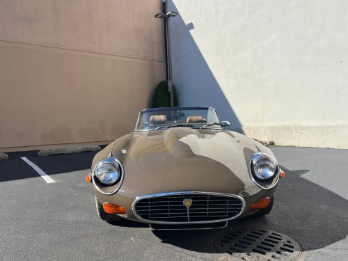 Jaguar-Xke-1971-Brown-Tan-2