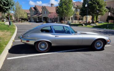 Jaguar-Xke-1972-Silver-Red