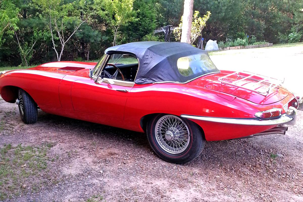 Jaguar-e-type-1968-red-2