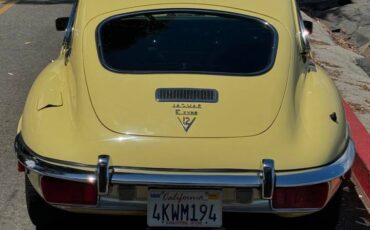 Jaguar-e-type-1971-yellow-8