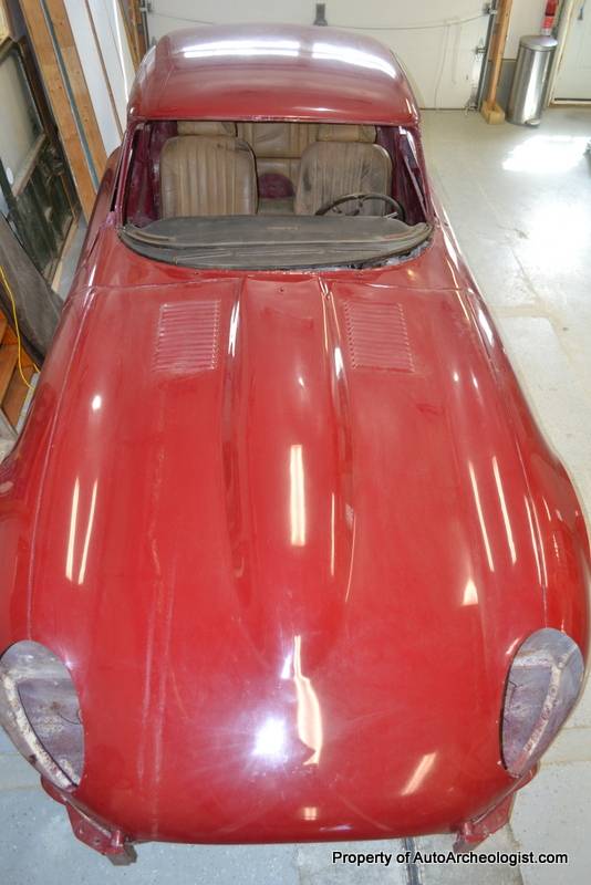 Jaguar-e-type-coupe-1972-red-21