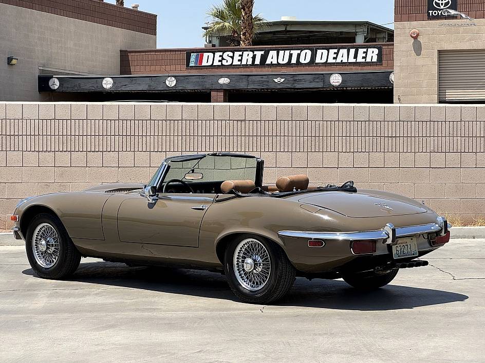 Jaguar-e-type-low-miles-1972-1