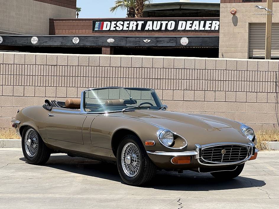 Jaguar-e-type-low-miles-1972-2