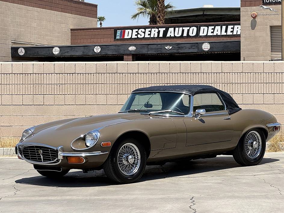 Jaguar-e-type-low-miles-1972-3