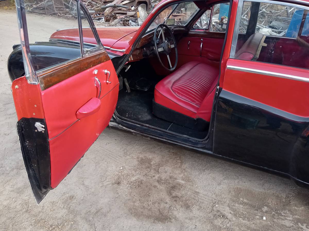 Jaguar-mark-7-1955-red-4