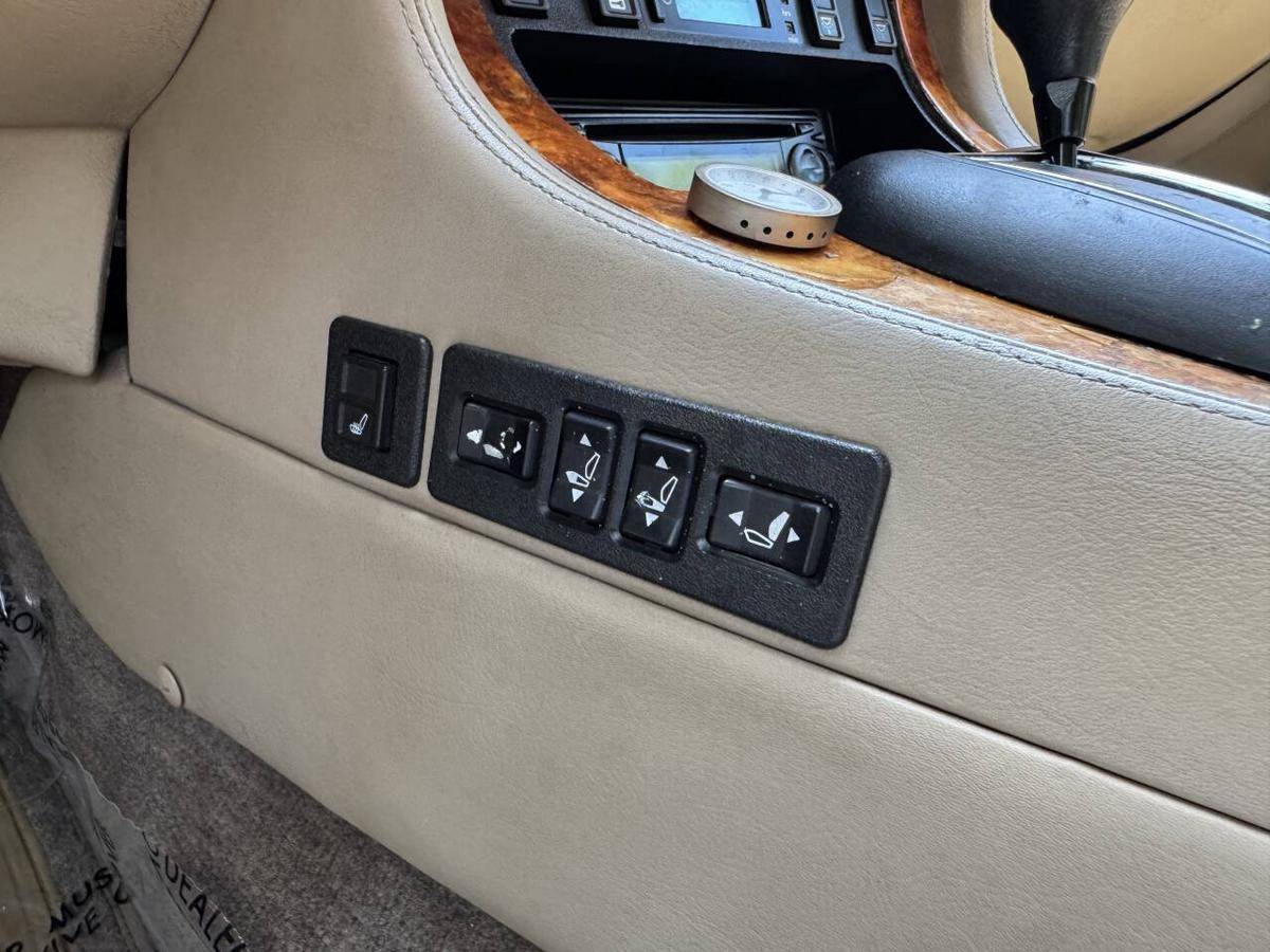 Jaguar-vanden-plas-1988-21