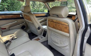 Jaguar-vanden-plas-1988-3