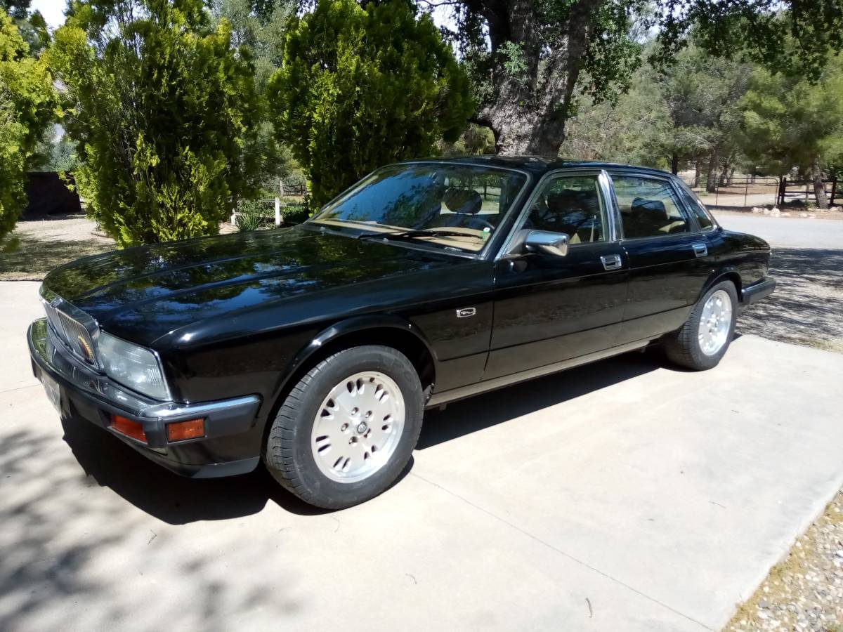 Jaguar-xj-6-1994-black-1