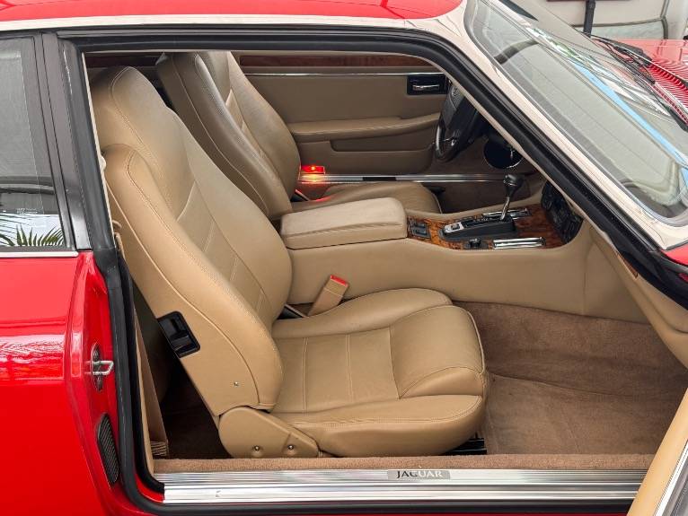 Jaguar-xj-series-1995-11