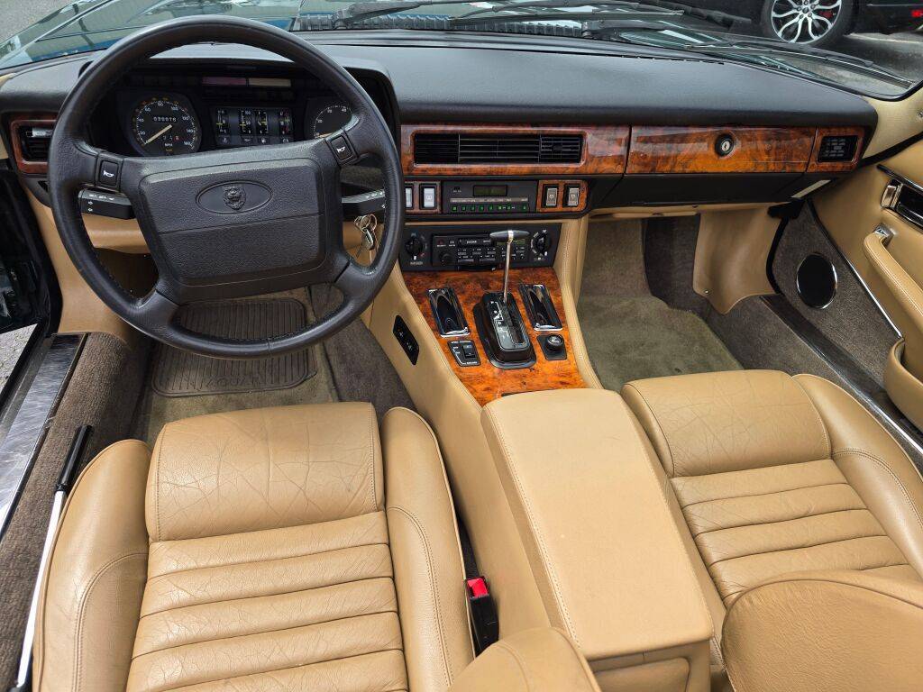 Jaguar-xj-series-xjs-1990-green-14