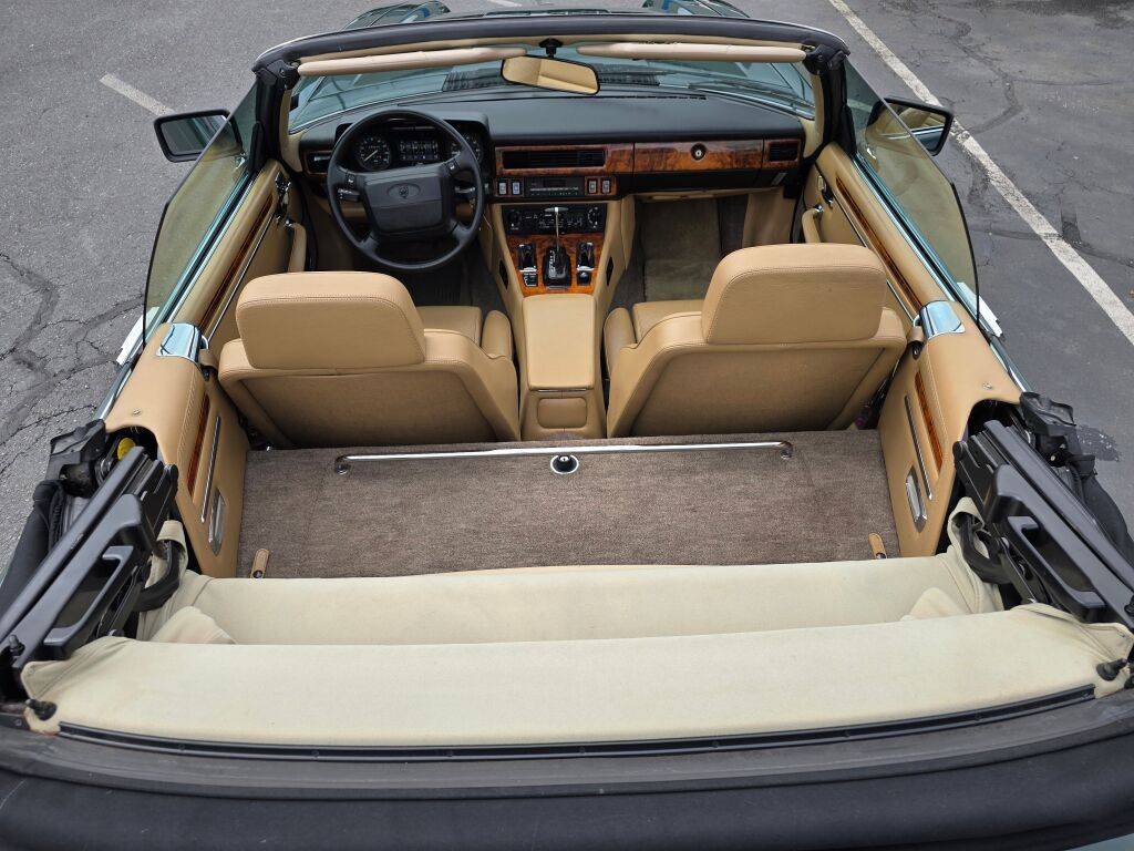 Jaguar-xj-series-xjs-1990-green-22