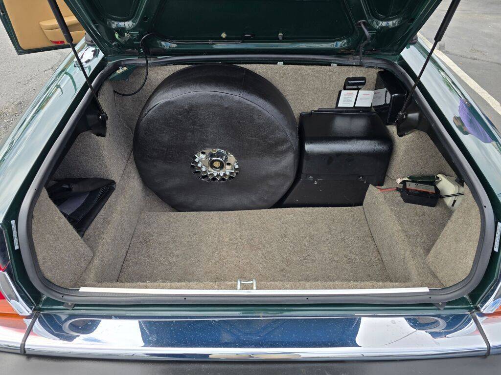 Jaguar-xj-series-xjs-1990-green-23