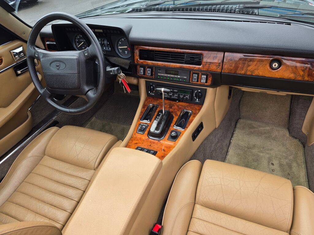 Jaguar-xj-series-xjs-1990-green-9