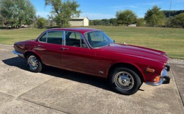 Jaguar-xj12-1973-red-14