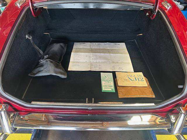 Jaguar-xj12-1973-red-7
