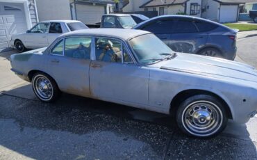 Jaguar-xj6-1972-grey-1