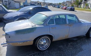 Jaguar-xj6-1972-grey-2