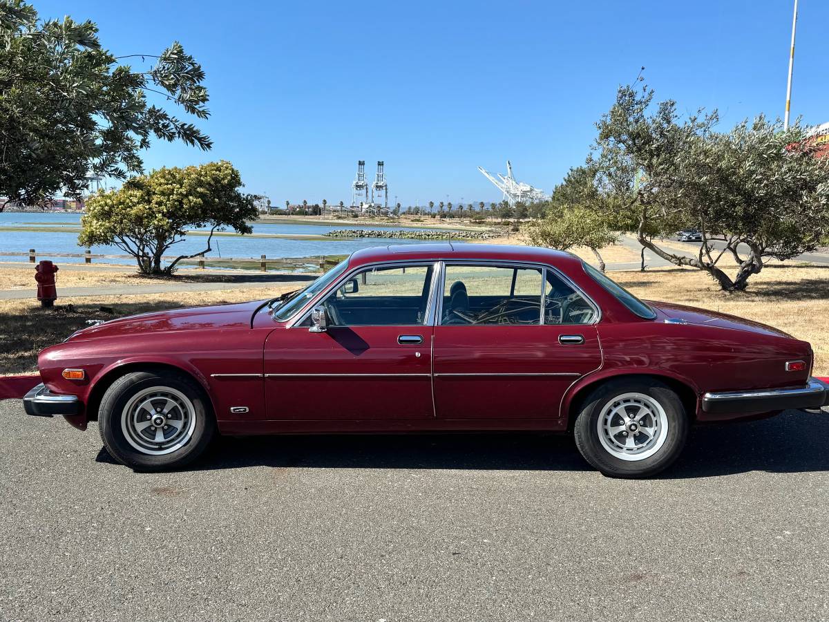 Jaguar-xj6-1984-red-1