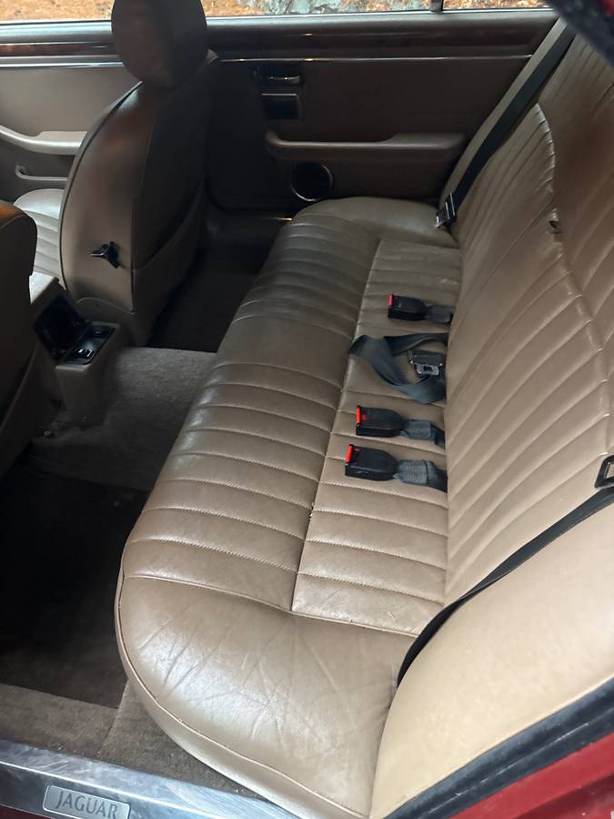 Jaguar-xj6-1986-red-2