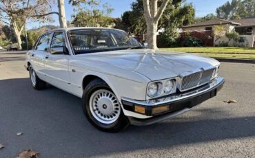 Jaguar-xj6-1988