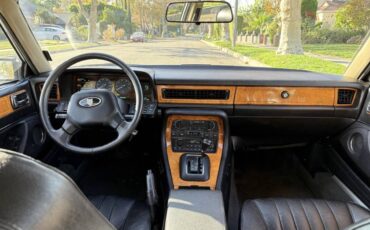 Jaguar-xj6-1988-5