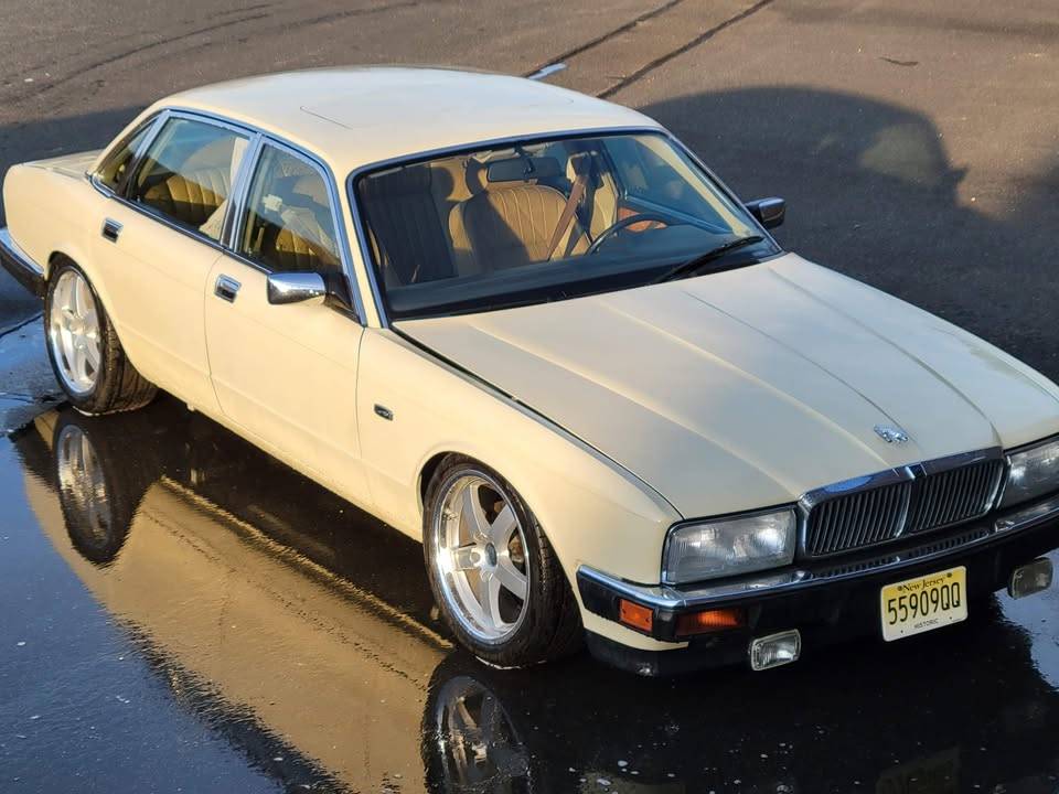 Jaguar-xj6-1991-2