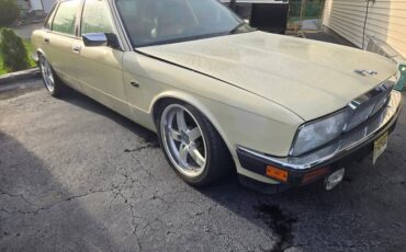 Jaguar-xj6-1991-3